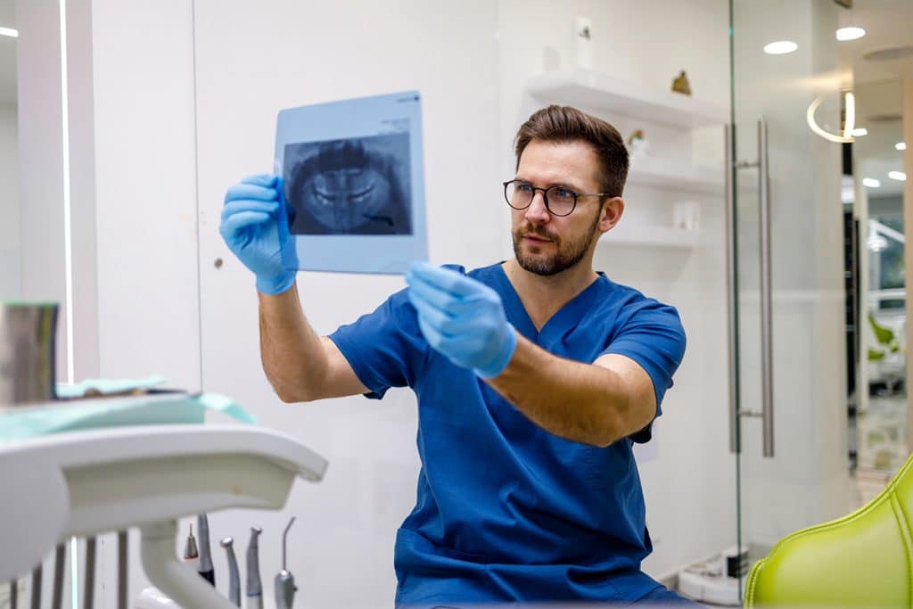 How Dentists Can Use AI To Read Radiographs